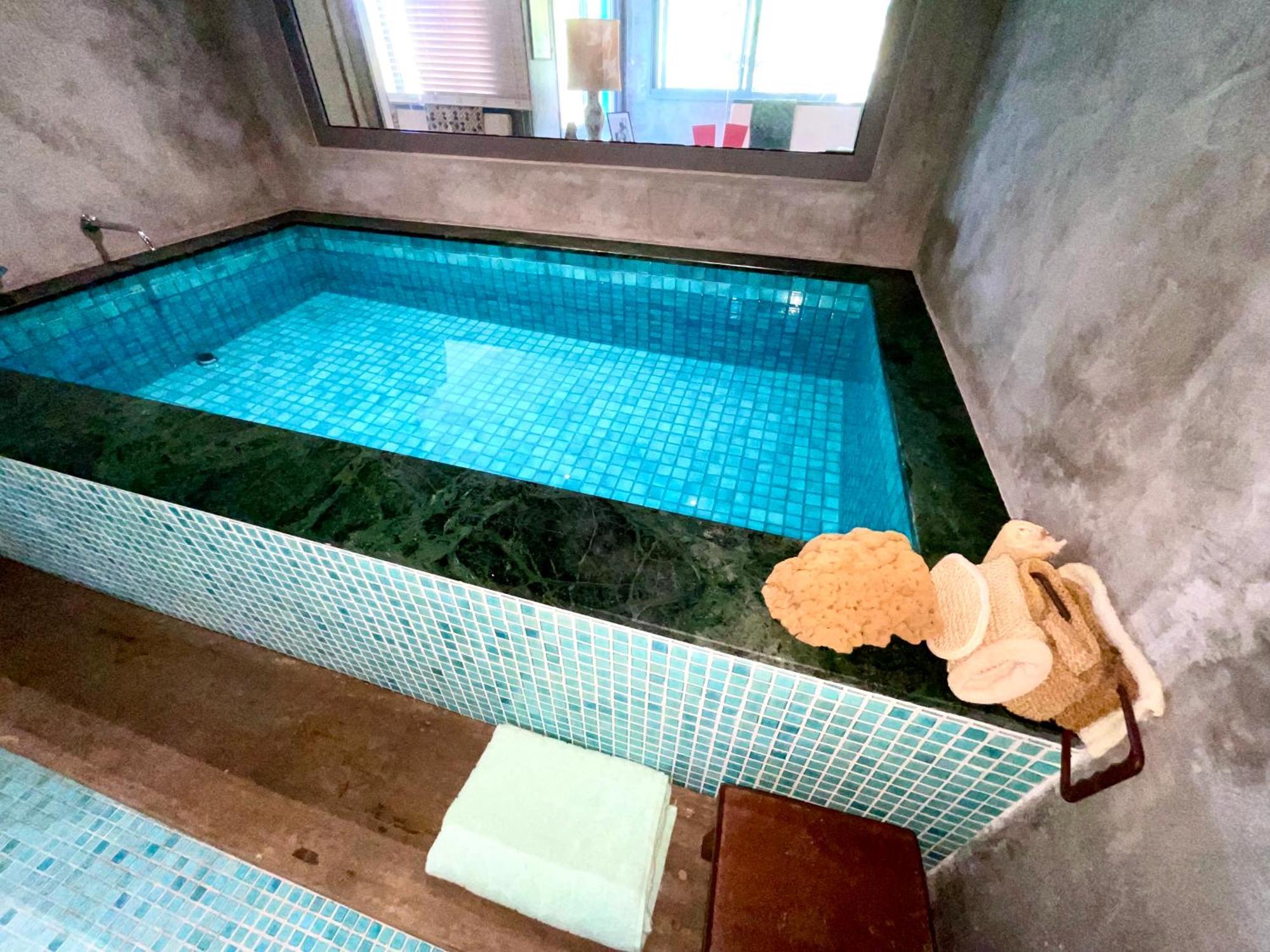Alojamento Emerald House *